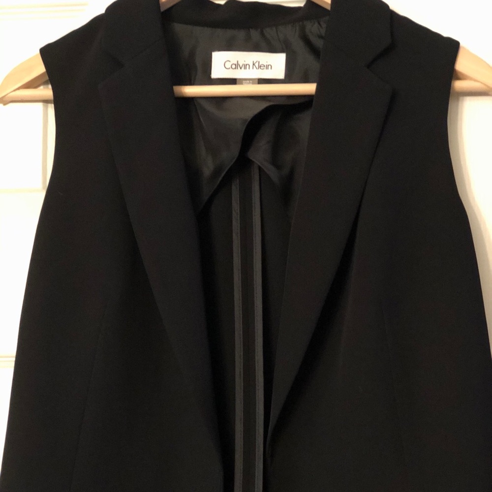 Calvin Klein Black Sleeveless Blazer Vest - Picture 4 of 7